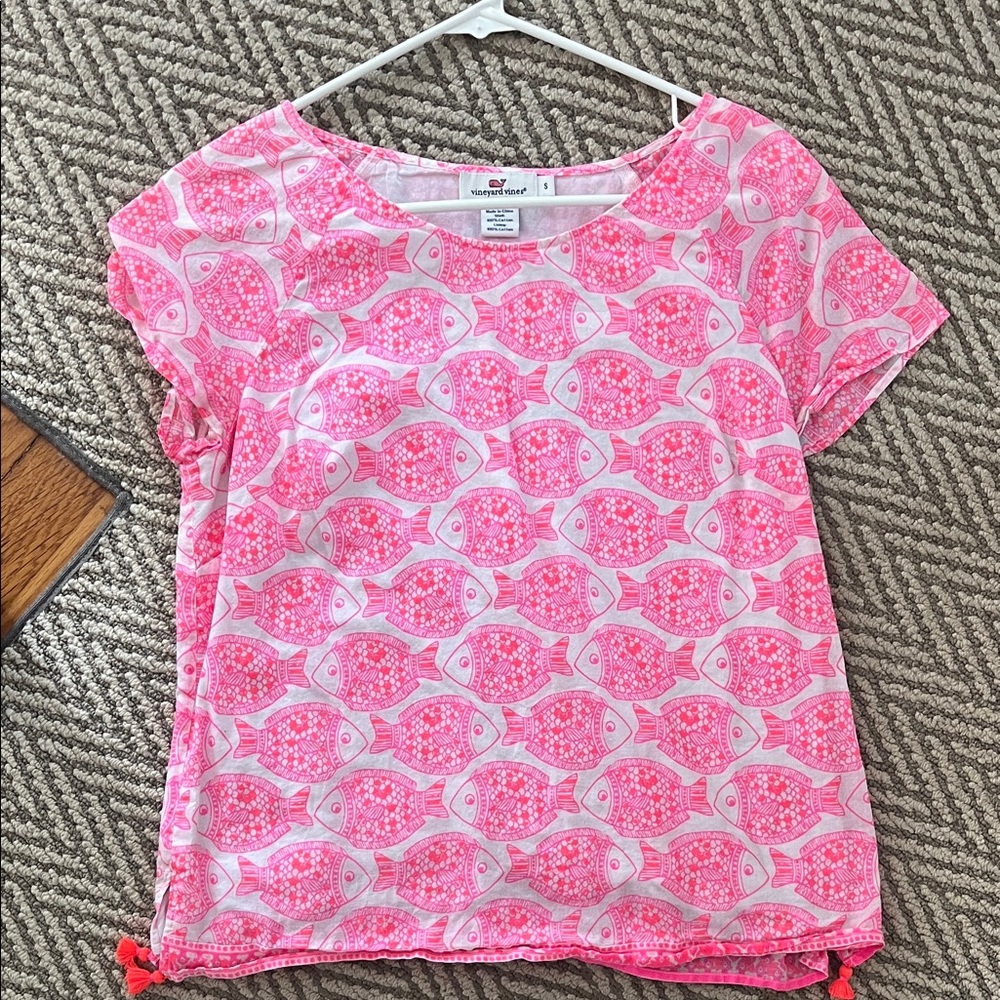 Vineyard Vines Bright Pink Whale Logo Top